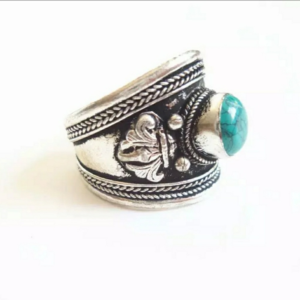 Tibetian Ring - Picture 2 of 3